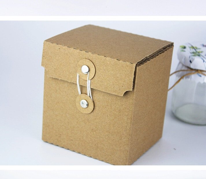 Medium corrugated cardboard boxes for packaging christmas