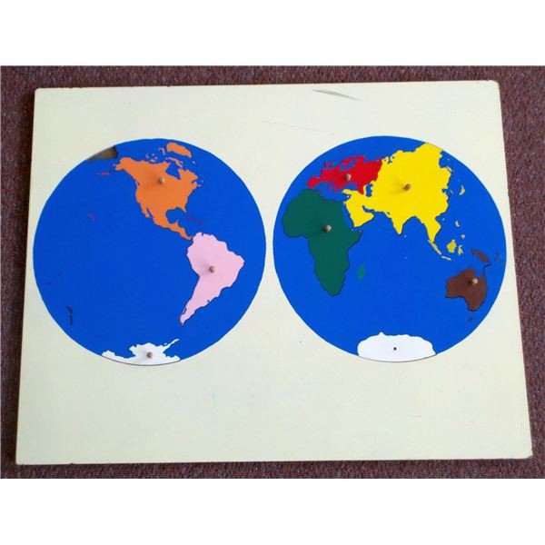 Hands Activities for the Seven Continents For Young