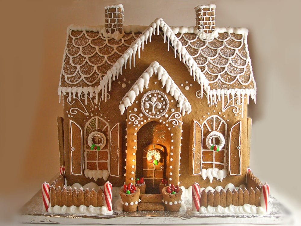 14 Incredible Gingerbread Houses Pretty My Party