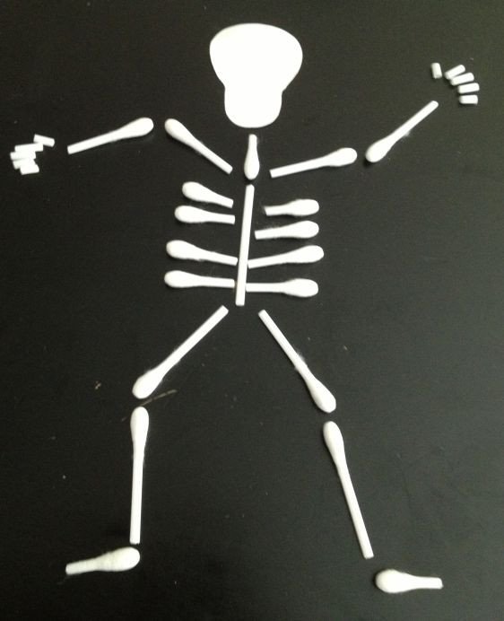 A Little Artsy & A Little Craftsy Q Tip Skeleton