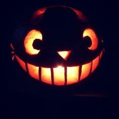 Simple Totoro pumpkin carving Halloween DIY